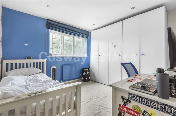 Priory Field Drive, Edgware